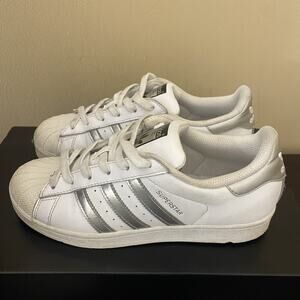 Adidas Superstar Women's‎ Size 6 White Silver